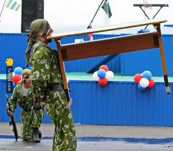 10張照片告訴你戰鬥民族「俄羅斯的軍隊是如何訓練成的」...