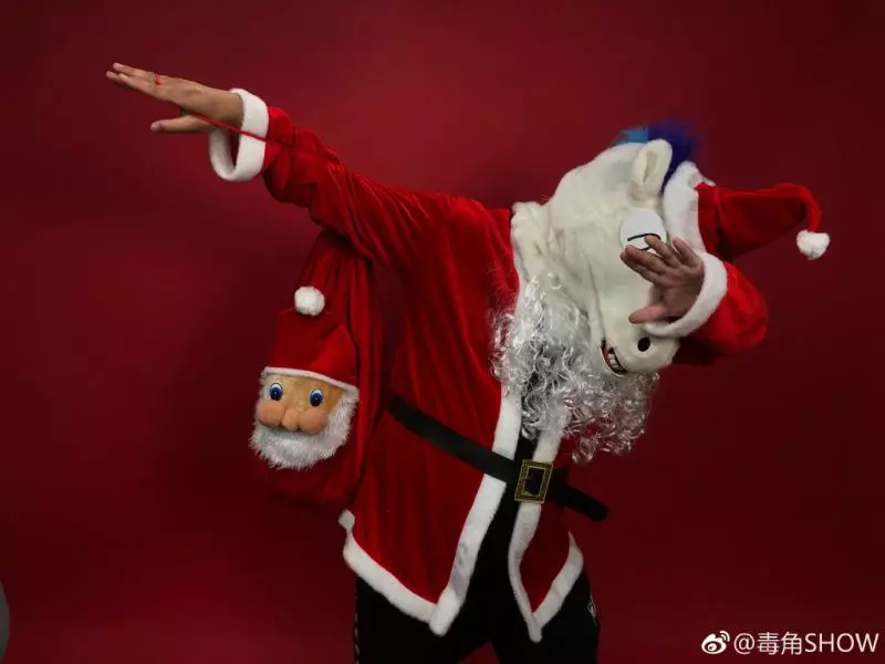 「百萬網紅」槓上鍵盤俠!開車8小時「跟蹤酸民」 爆氣diss:現實就是個廢物!