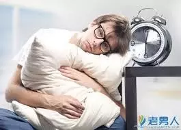 這9個壞習慣「破壞免疫力」比抽菸喝酒還嚴重!90%的人第一個就中槍…