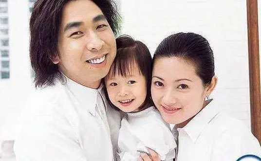 女星的女兒「長相大不同」!李麗珍女兒、邱淑貞女兒、鐘麗緹女兒、朱茵女兒,差別不是一般大!
