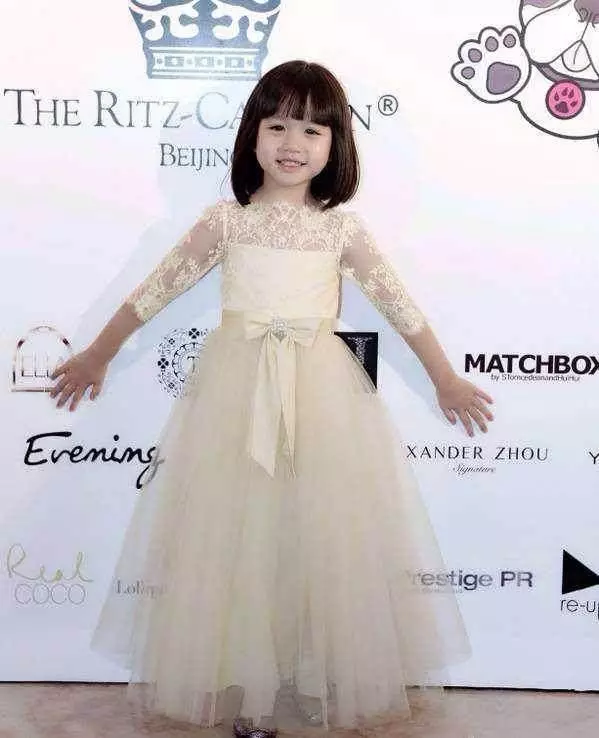 女星的女兒「長相大不同」!李麗珍女兒、邱淑貞女兒、鐘麗緹女兒、朱茵女兒,差別不是一般大!
