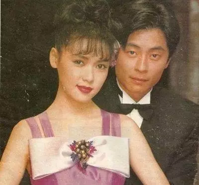 56歲王傑「落魄近照」曝光!淒慘妻離子散初戀亡,兒子陌生似路人,真的一無所有!