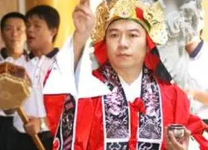 宮主說她「體內有髒東西」要清掉,2年來被「硬上557次」! 網:「被騙的其實是宮主…」