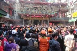 宮主說她「體內有髒東西」要清掉,2年來被「硬上557次」! 網:「被騙的其實是宮主…」