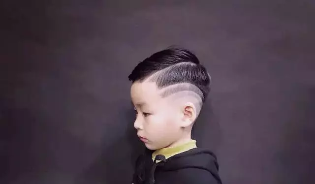 推薦超帥氣小男孩髮型,家有男寶快收藏