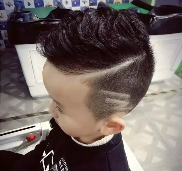 推薦超帥氣小男孩髮型,家有男寶快收藏