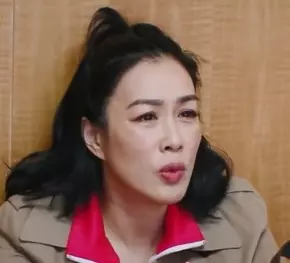 為了洗澡遮鏡頭夫妻爆發口角 鍾麗緹落淚引來網友熱論力挺