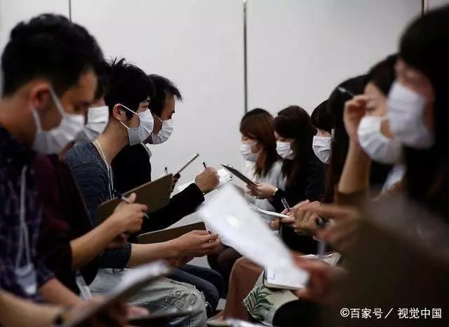 這樣子的媽寶男,請你把奶斷了再來相親!別出來丟人