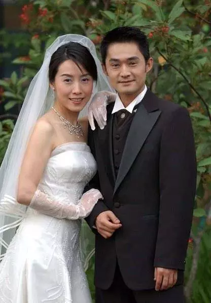 方岑「當紅時期息影轉行」如今「月營業額200萬坐擁兩房」幸福甜喊:他很疼我
