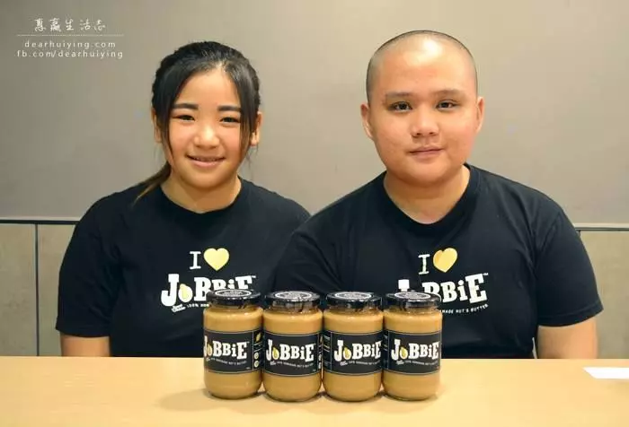 90後情侶SPM後不乖乖讀書,反而去..Youtube自學【XX醬】,現在月入RM30,000~