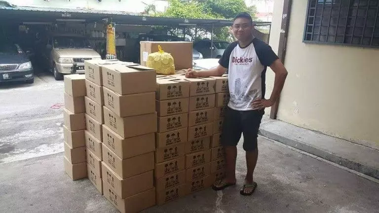 90後情侶SPM後不乖乖讀書,反而去..Youtube自學【XX醬】,現在月入RM30,000~