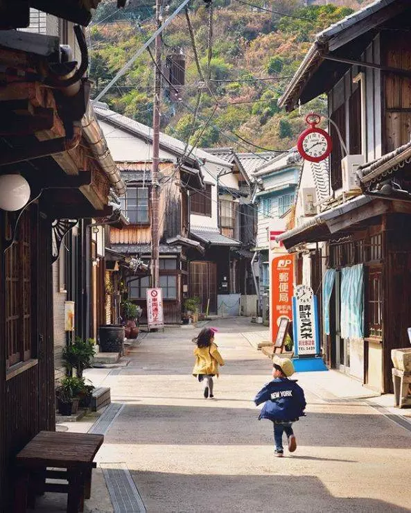這裡到底是日本還是新加坡?全島已經瘋狂