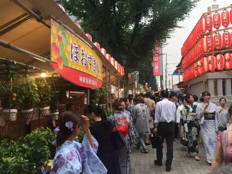 這裡到底是日本還是新加坡?全島已經瘋狂