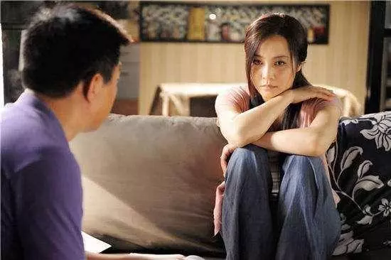父母離婚,小姨養我8年,結婚時她要20萬彩禮,回門時我後悔了