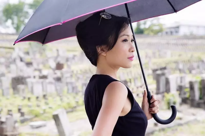 美女殯葬禮儀師 出自傳《愛的告別》