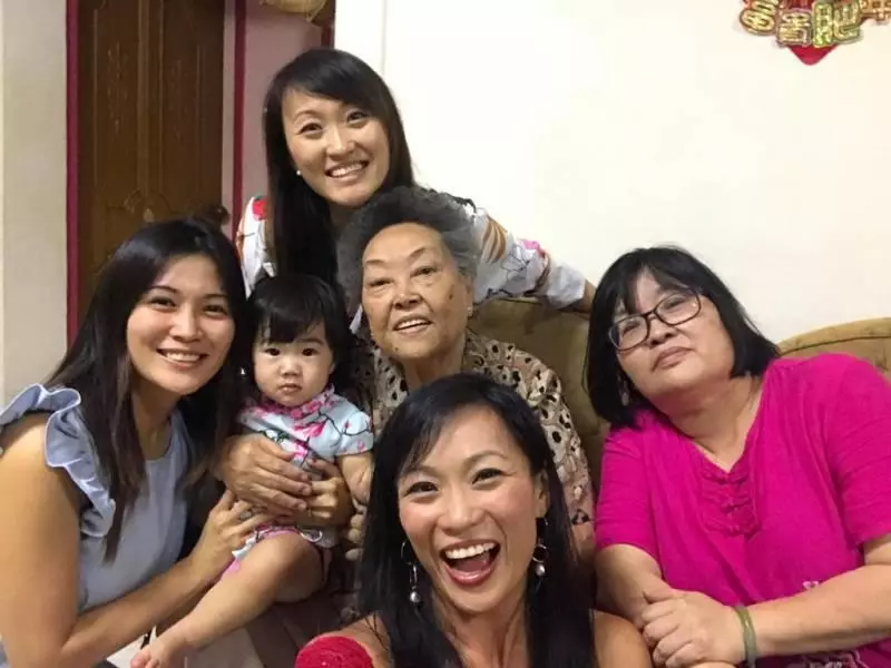 美女殯葬禮儀師 出自傳《愛的告別》