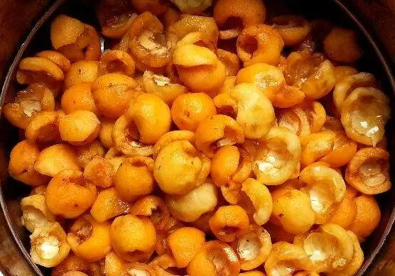 最近枇杷大火,7旬老奶奶教你做枇杷膏,甘甜如怡太好吃了