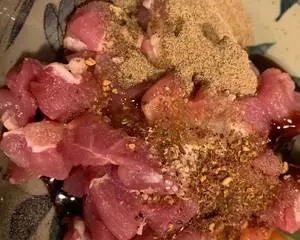台灣大廚教你做胡椒餅,做法和配料詳細告訴你,味道堪稱一絕!
