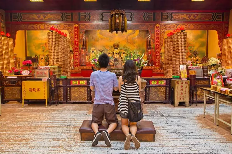 朴子配天宮求子超靈驗!56歲婦連生兩胎 她上門卻「苦擲無筊」廟方:這種人求不得