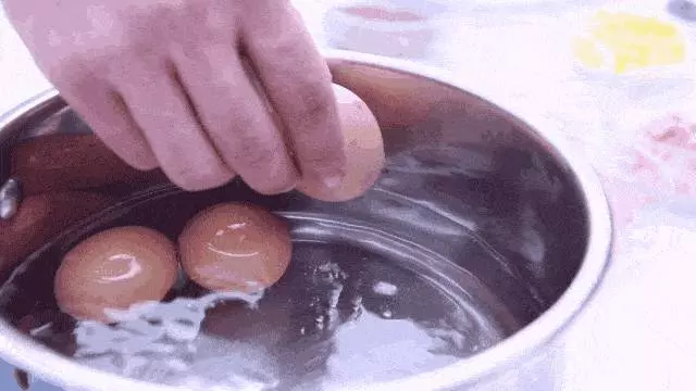 提個醒:吃煮雞蛋時,要切記「3大禁忌」,很多人還不清楚