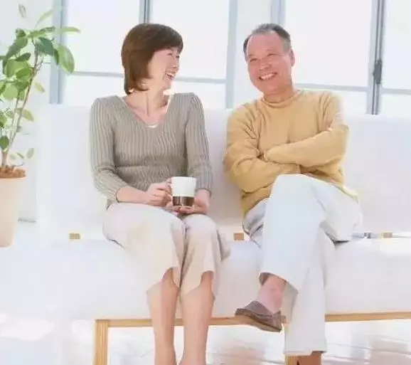 不管孩子有多孝順,人老了,最好不要和子女住一起