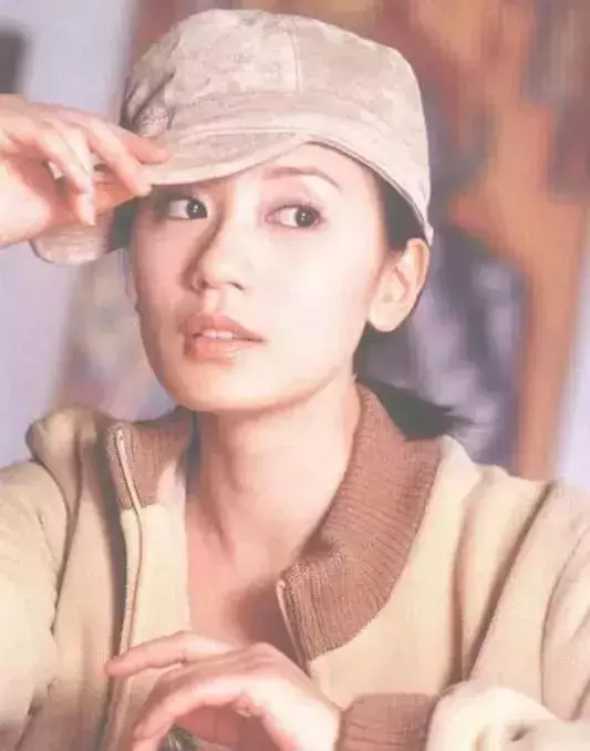 賈靜雯:44歲,3個孩子,賠前夫2600萬,我嫁錯了人照樣能贏回來 !