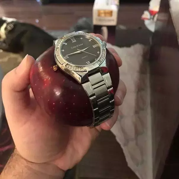 這些網友送出的聖誕節惡作劇禮物,明天應該就是他們的忌日了