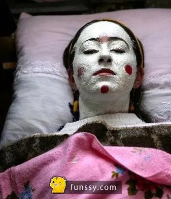 中國最近流傳「娶不到活人就娶屍體」的奇葩傳統...最高價竟然還能賣到75萬..!