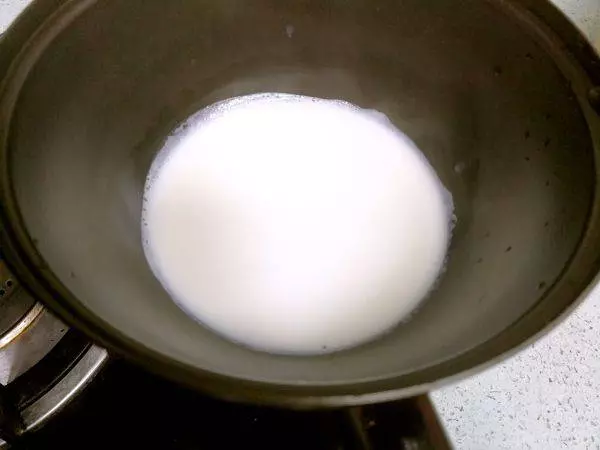 夏天就應該大口吃冰!教你製作美味的芒果雪糕,吃一口真滿足!
