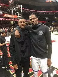 狂轟43+11!詹皇兒子對手15歲2米01天才太橫,名記:或高中進NBA