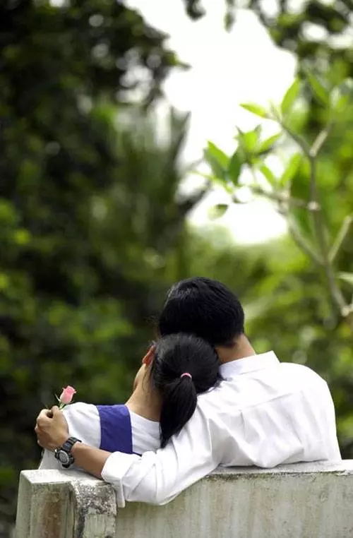 【新加坡】 老師胡搞,未滿16歲的女生被搞大肚,懷孕後生下寶寶,如今已經兩歲 !