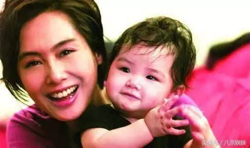 李麗珍、鍾麗緹和朱茵女兒,都敵不過邱淑貞女兒的美貌
