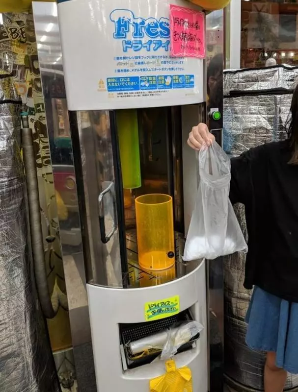 貼心到太誇張!23個「讓你想立馬移民日本」的生活小物 #11. 「一次性口紅」隨時補色不佔空間!!