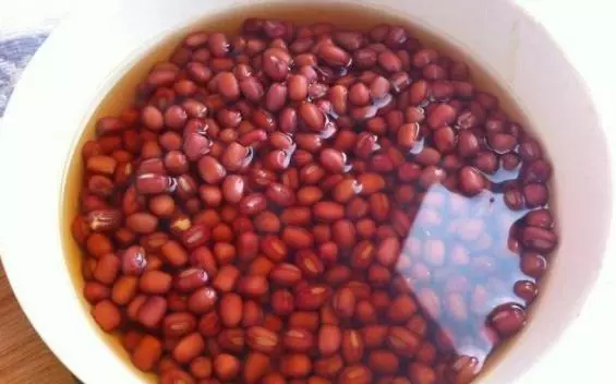 無論煮什麼豆子,不要傻傻直接下鍋,多加1步10分鐘就能煮熟