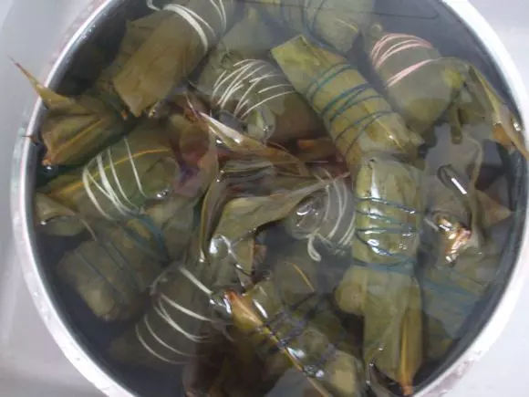 煮粽子用冷水還是用熱水?做對這一步,粽子香糯又Q彈,咬一口,暖到心坎裡
