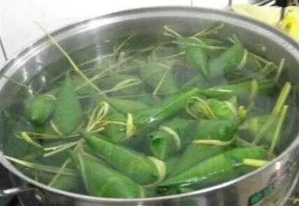 煮粽子用冷水還是用熱水?做對這一步,粽子香糯又Q彈,咬一口,暖到心坎裡