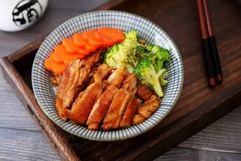 雞腿最好吃的做法,醬香四溢,鮮嫩多汁,味道好,做法簡單!