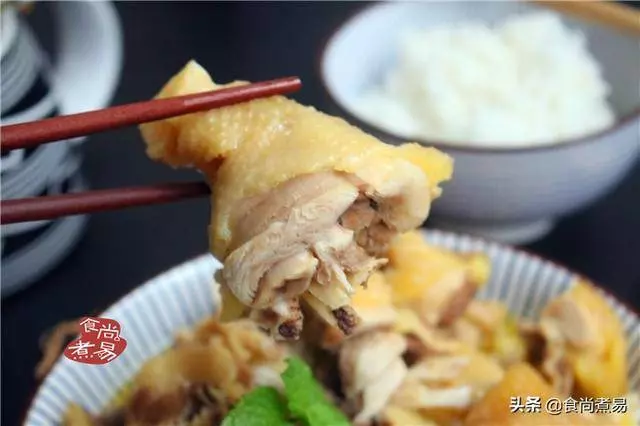 雞肉這樣做,咸香入味又簡單,家人三天兩頭就喊饞,客家人最愛