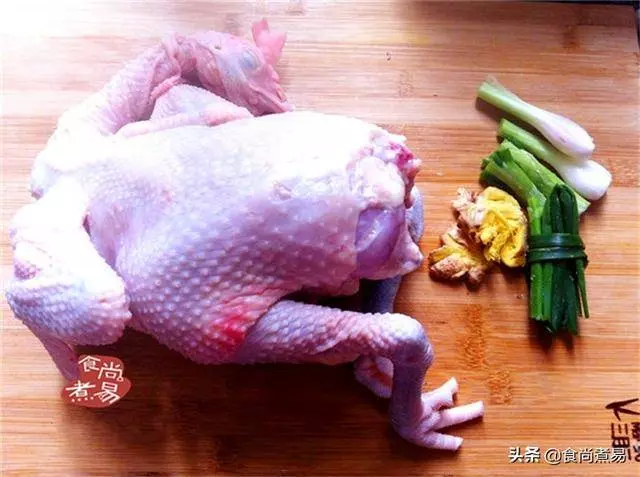 雞肉這樣做,咸香入味又簡單,家人三天兩頭就喊饞,客家人最愛