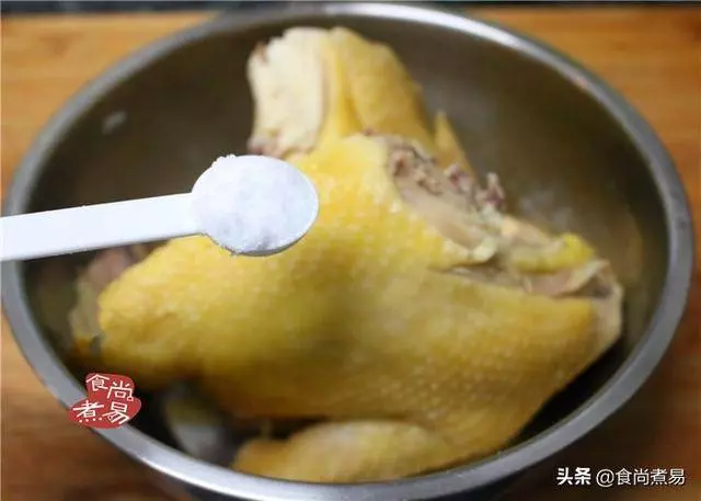 雞肉這樣做,咸香入味又簡單,家人三天兩頭就喊饞,客家人最愛