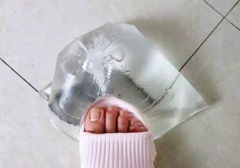 地漏臭味別著急,簡單幾步就去臭,夏日不必擔心臭味蔓延