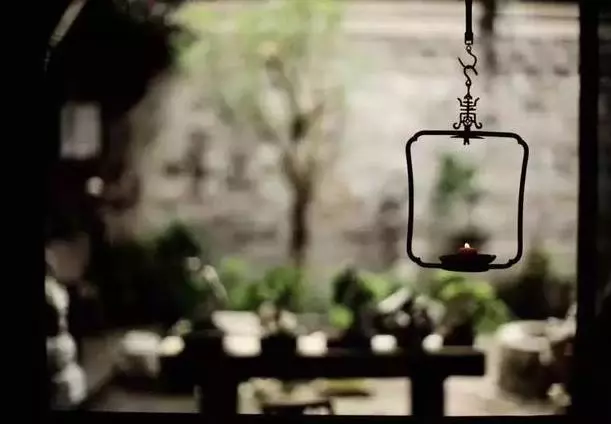 老人中獎二百萬,給四兒女發一樣訊息,只有小兒子的回復得到了這筆錢,做人不能太自私,留一些福氣給別人,才會有新的福氣進來