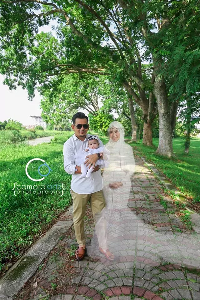 吉隆玻:逝世半年的母親,終於完成遺願,拍了一張「全家福」