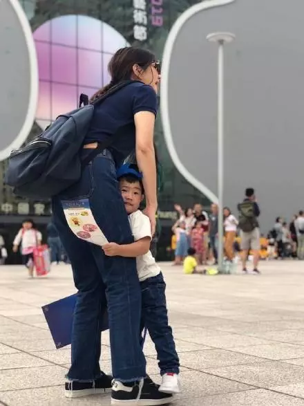 Ella自曝產後一打噴嚏就尿失禁,瞞3年決定動手術
