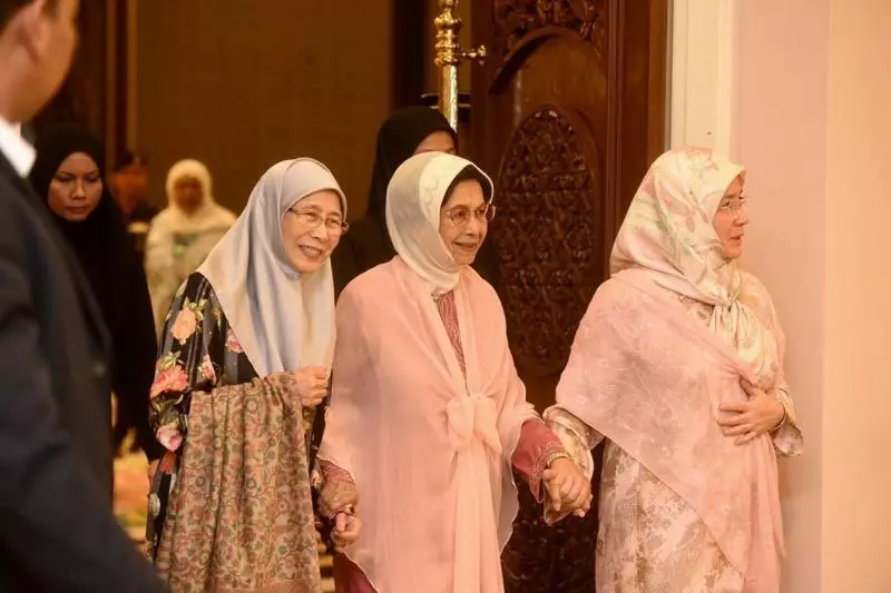 3名國家女強人並肩同框,令網友紛紛高喊溫馨感人,更形容這是一幅美麗的畫,充滿歷史意義。