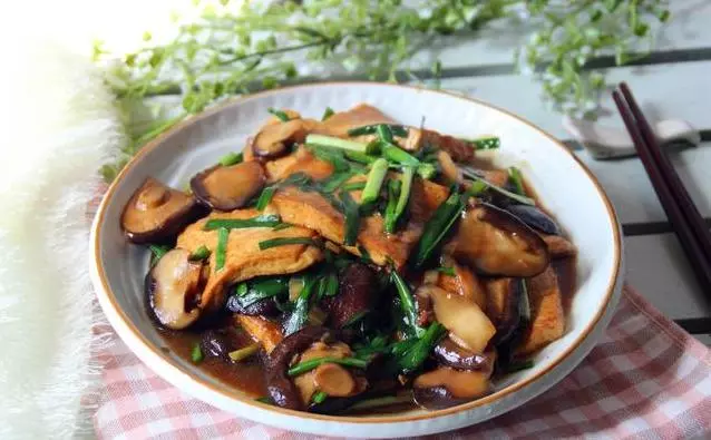 夏季要少吃肉,多吃大豆製品,分享12道家常菜做法,預防心腦血管疾病