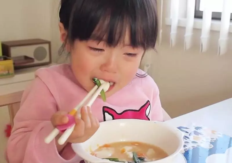 別問孩子「好不好、要不要、可不可以」!專家:務必做的事請直說,否則尊重變放縱