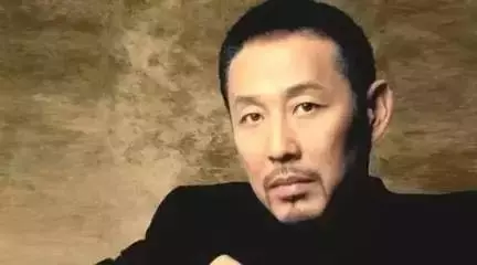 不喝酒的男人和喝酒的男人…男人的一生,絕大多數時間應該是和…