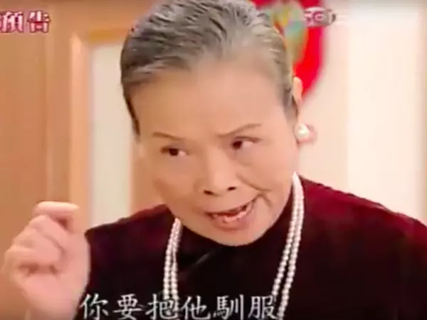 一路好走。資深藝人「阿春姨嬤」睡夢中過世 享壽85歲