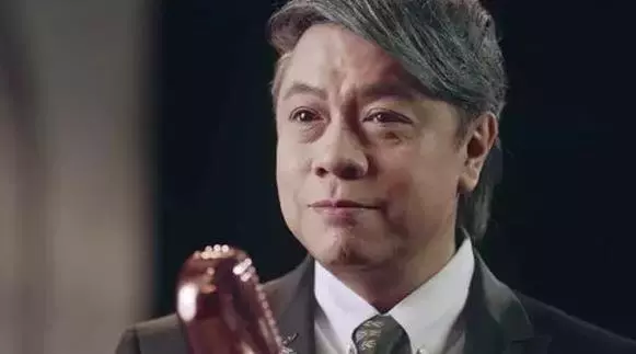 活的高級的人,往往會聊天,有兩種話會絕口不提